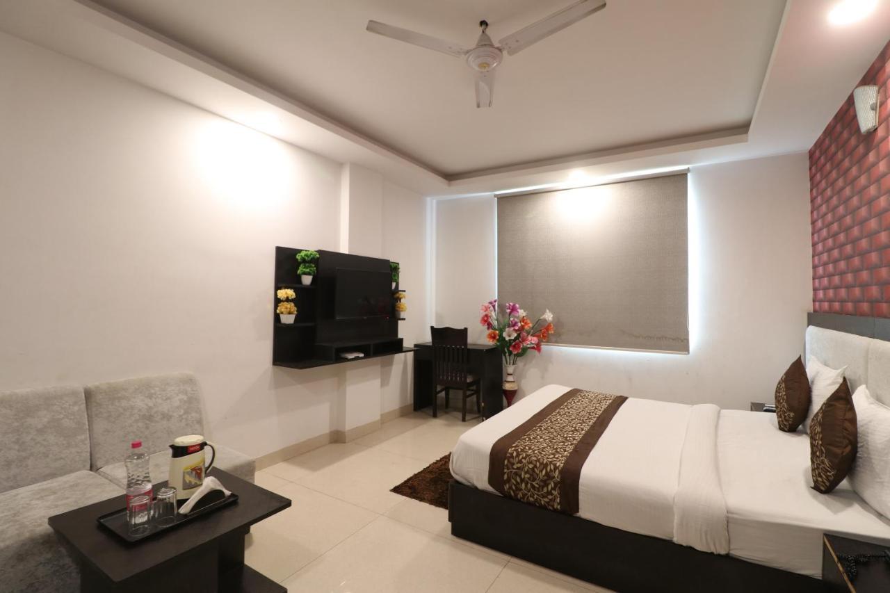Hotel Olive Zone Near Delhi Airport Neu-Delhi Exterior foto