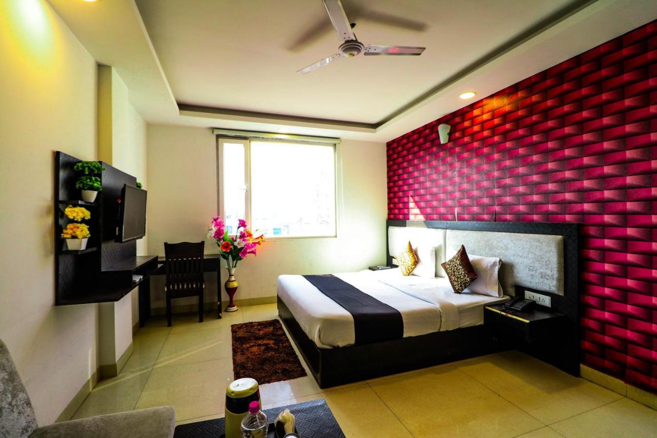 Hotel Olive Zone Near Delhi Airport Neu-Delhi Exterior foto
