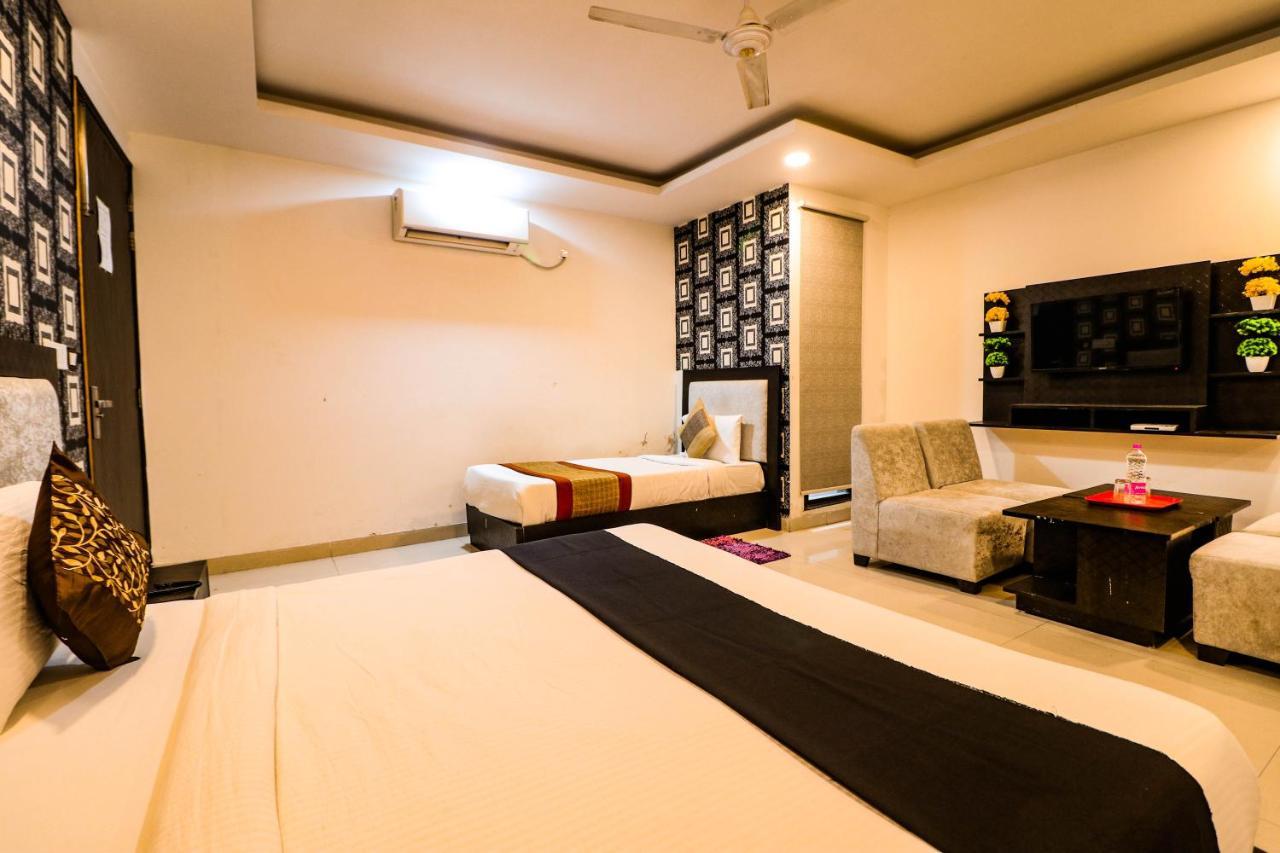 Hotel Olive Zone Near Delhi Airport Neu-Delhi Exterior foto