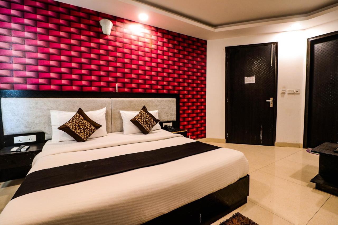 Hotel Olive Zone Near Delhi Airport Neu-Delhi Exterior foto