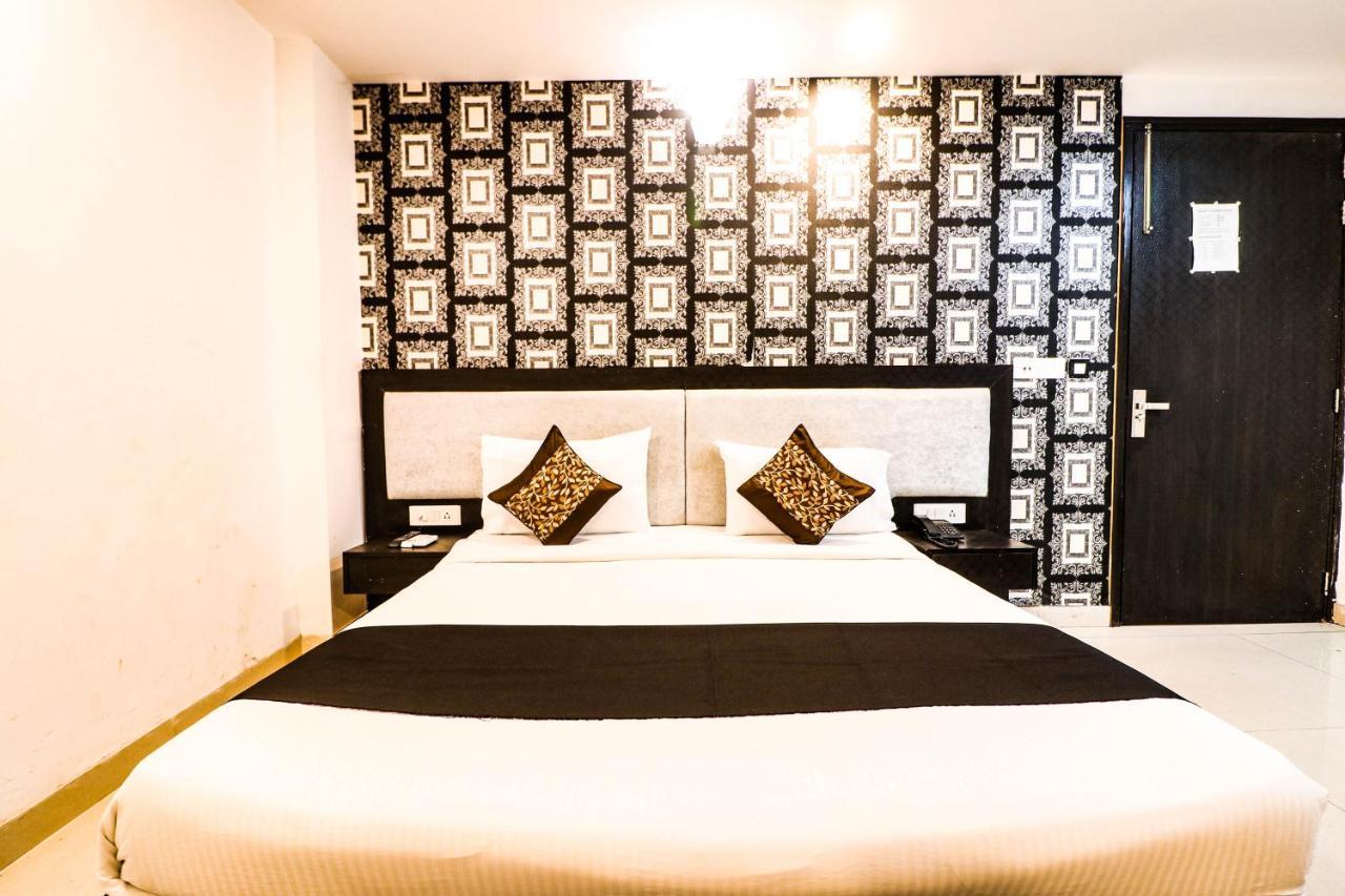 Hotel Olive Zone Near Delhi Airport Neu-Delhi Exterior foto