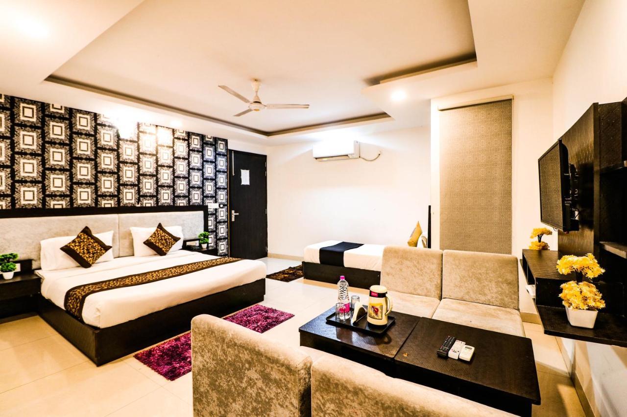 Hotel Olive Zone Near Delhi Airport Neu-Delhi Exterior foto