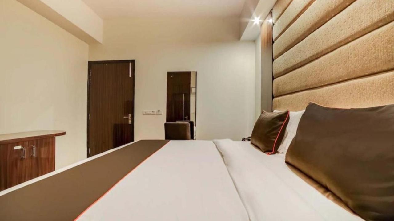 Hotel Olive Zone Near Delhi Airport Neu-Delhi Exterior foto